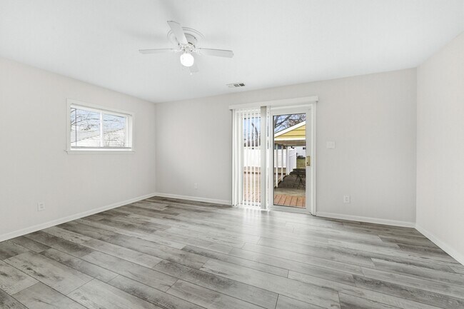 Building Photo - 22546 Ira Blvd