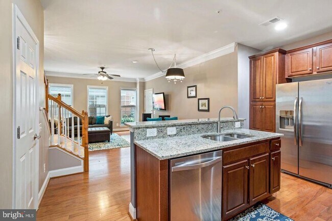 Building Photo - 42816 Lauder Terrace