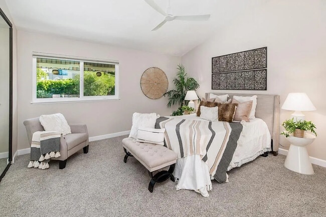 Building Photo - 2725 Glasgow Dr