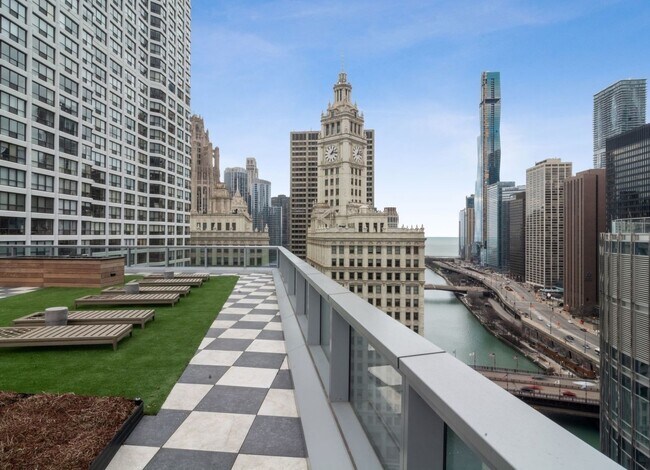 Building Photo - 403 N Wabash Ave