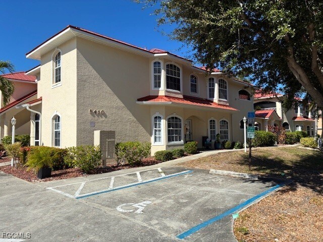 Building Photo - 5410 Chiquita Blvd S