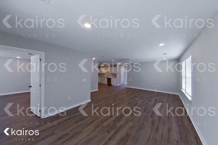 Building Photo - 12 Camper Cir