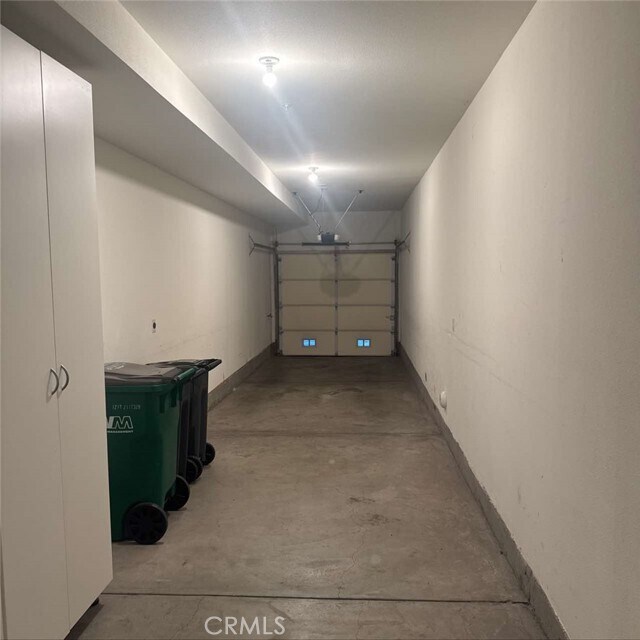 Building Photo - 258 Coral Rose