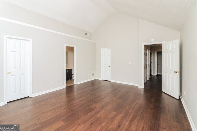 Building Photo - 4125 Clarks Tr
