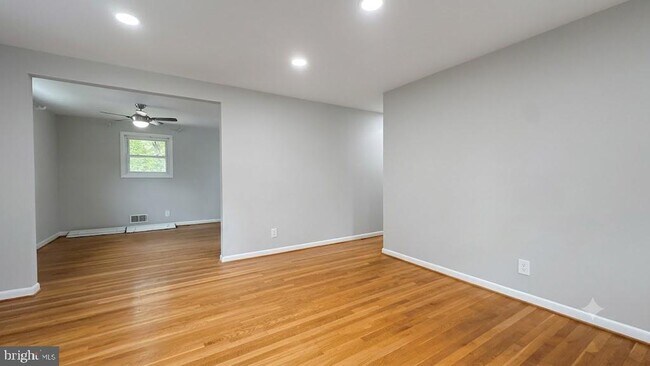 Building Photo - 11115 Schuylkill Rd