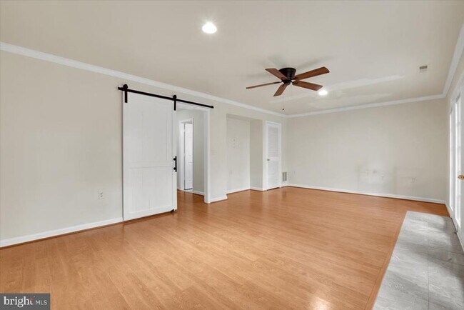 Building Photo - 2904 Oakton Crest Pl