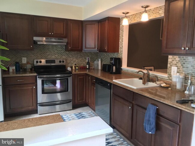 Building Photo - 11556 Summer Oak Dr