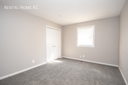 Building Photo - 1212 E Cothrell St