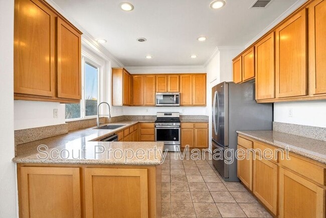 Building Photo - 33554 Cedar Creek Ln