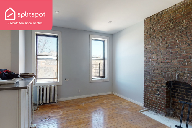 Building Photo - Private room in 4 bedroom Bronx Apartment ...