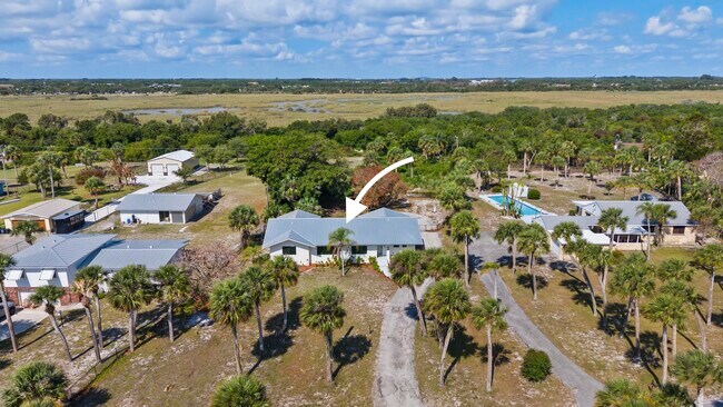 Building Photo - 4003 S Indian River Dr