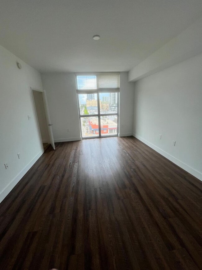 Building Photo - 140 S Dixie Hwy