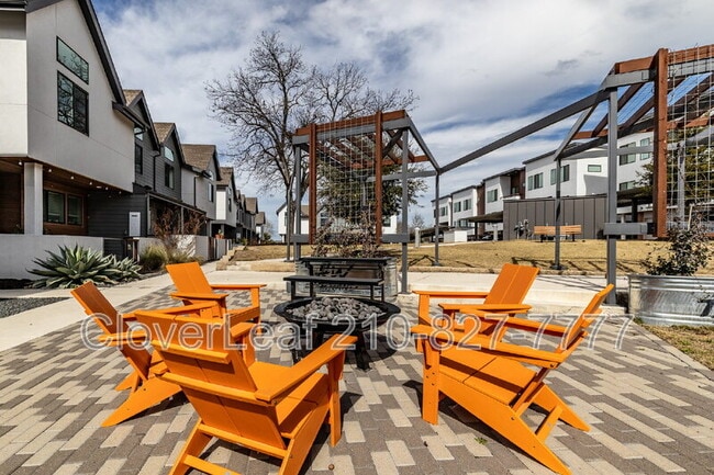 Building Photo - 102 Tendick St