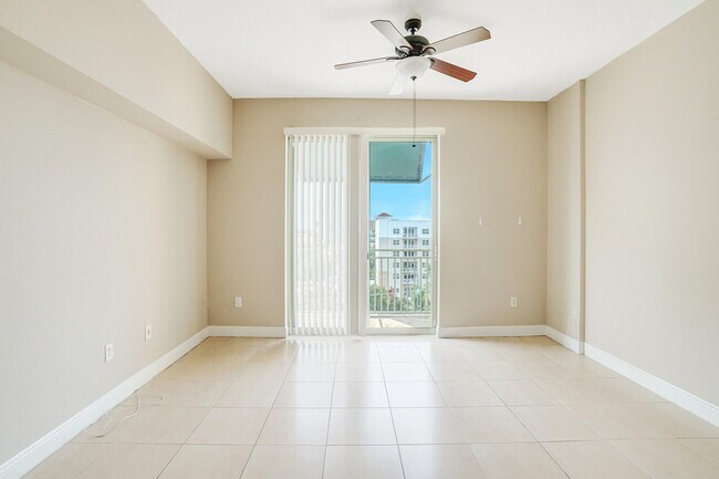 Building Photo - 610 Clematis St