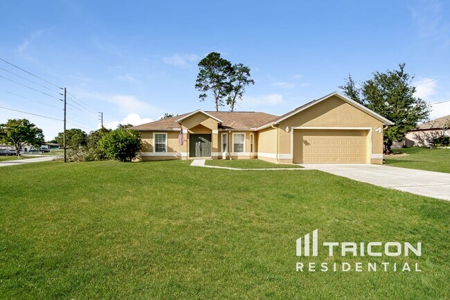 Primary Photo - 13001 Fish Cove Dr