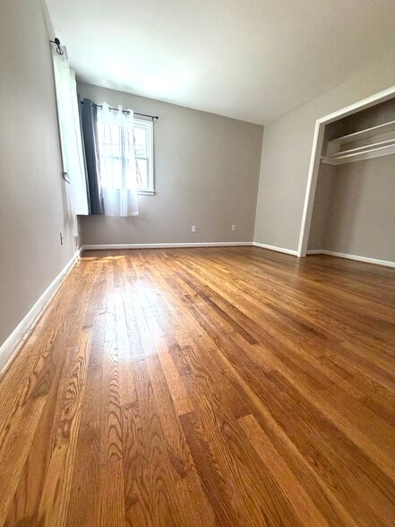 Building Photo - 5412 Amberwood Ln