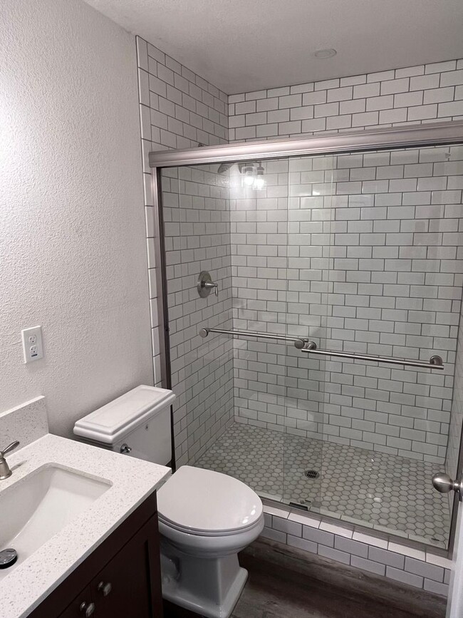 Building Photo - CHARMING ONE BEDROOM ADU NEAR FOLSOM LAKE!
