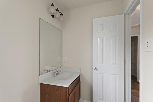 Building Photo - 3819 Jewel Point Dr