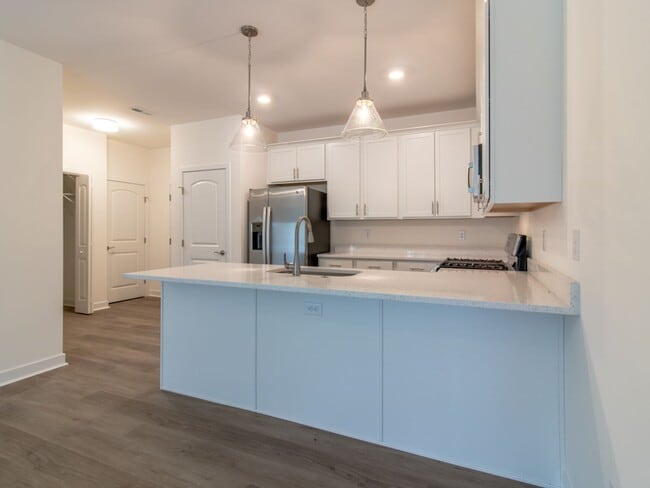 Building Photo - Gorgeous first floor - 2 bed 2 bath YEAR ROUND condo - Residence at Rehoboth Bay