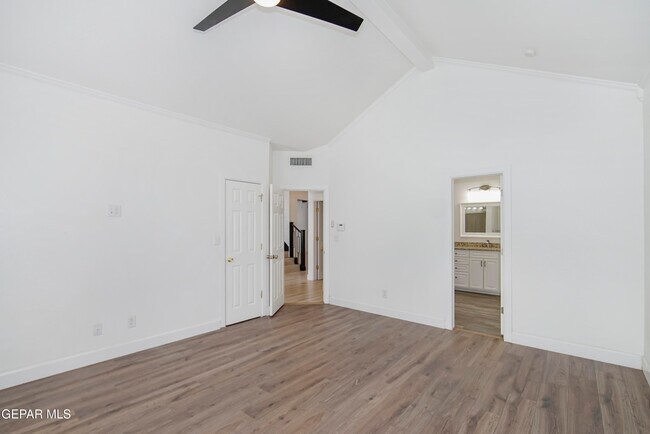 Building Photo - 918 Bellacumbre Dr