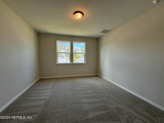 Building Photo - 938 Rooster Holw Way