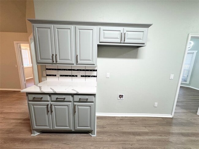 Building Photo - 8225 NW 83rd Pl