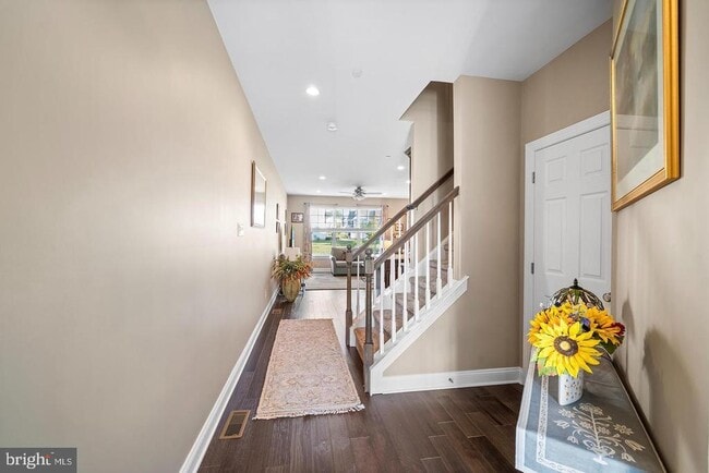 Building Photo - 317 Ridgewood Dr