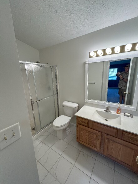 Building Photo - 6680 Wareham Ct
