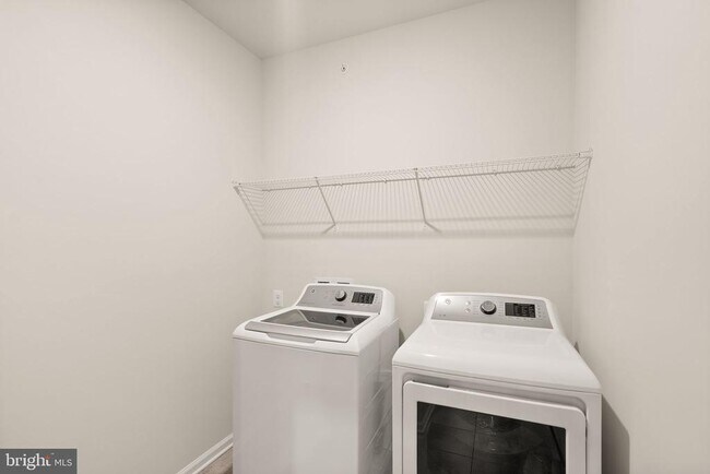 Building Photo - 43430 Stonewood Crossing Ter