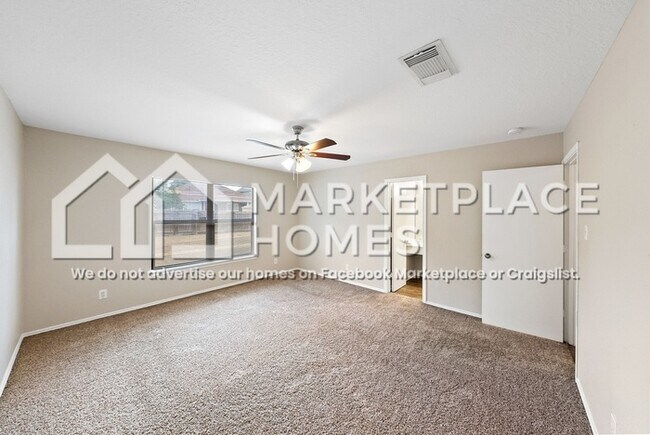 Building Photo - 7250 Dwarf Palm