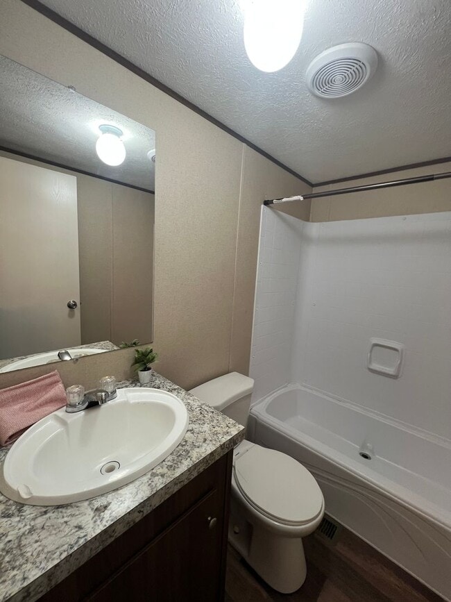 Building Photo - 142 County Road 5516