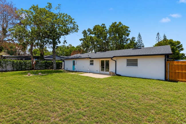 Building Photo - Remodeled SODO Home Available Now