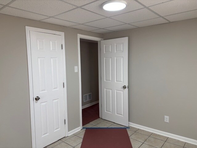 Building Photo - 201 E Rose St