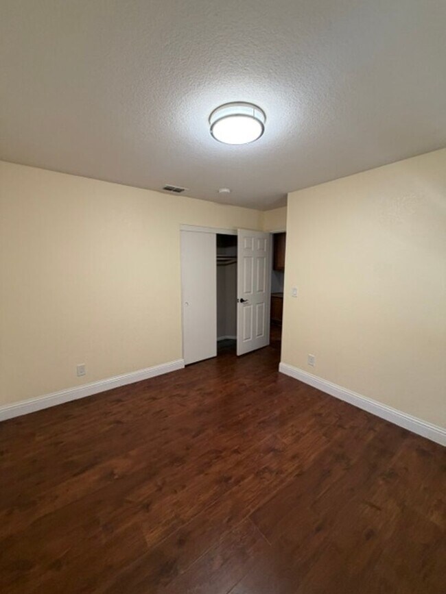 Building Photo - 5211 Moonlight Way