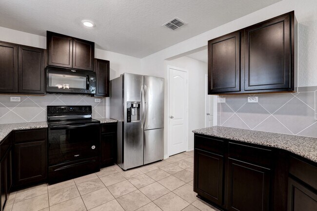 Building Photo - Two-Story Brick Home on a Quiet Cul-de-Sac...