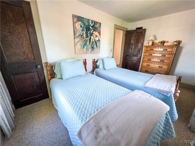 Building Photo - 5358 W Lake Rd