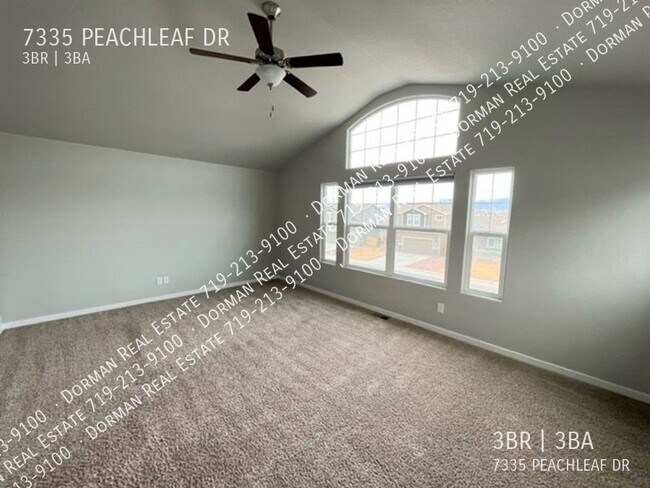 Building Photo - 7335 Peachleaf Dr