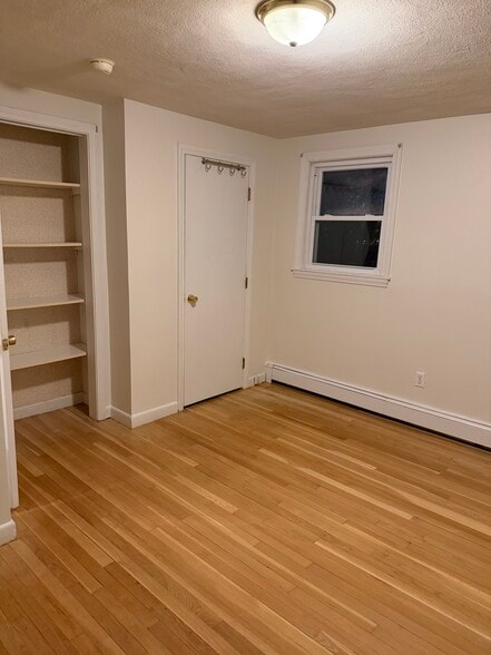 Building Photo - 15 Weymouth Ave