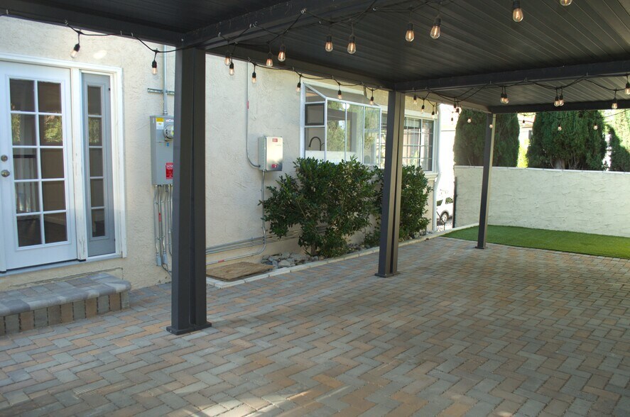 Building Photo - 22234 Miston Dr
