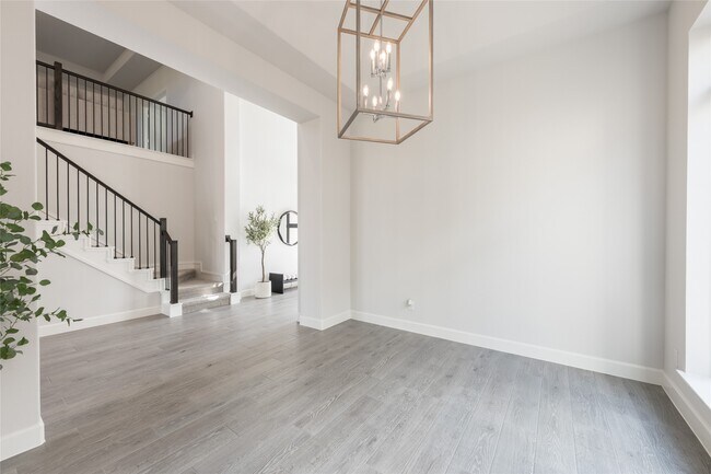 Building Photo - 24610 Beebalm Trl
