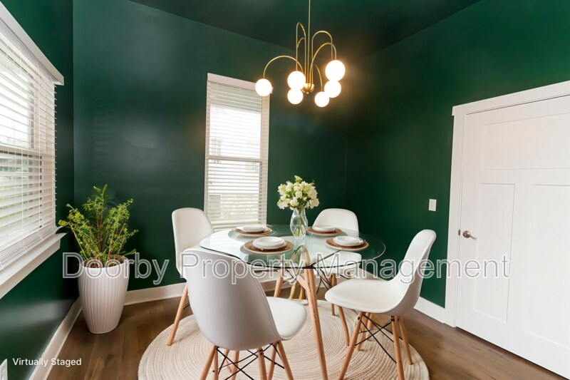 Building Photo - 2012 E 12th St