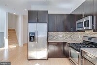 Building Photo - Northern Liberties Townhome with Parking