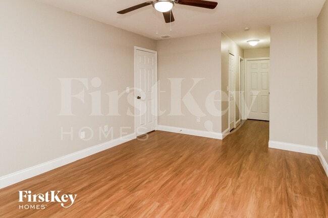 Building Photo - 1013 Taproot Dr