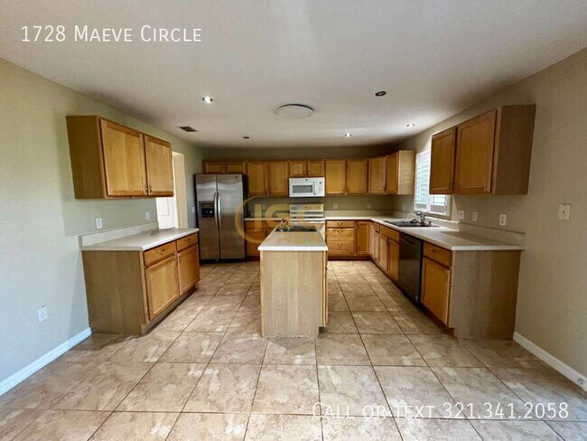 Building Photo - 1728 Maeve Cir