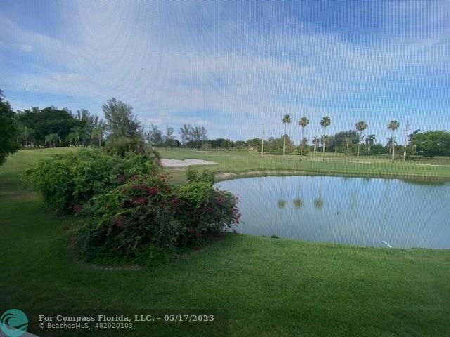 Building Photo - 9220 S Hollybrook Lake Dr