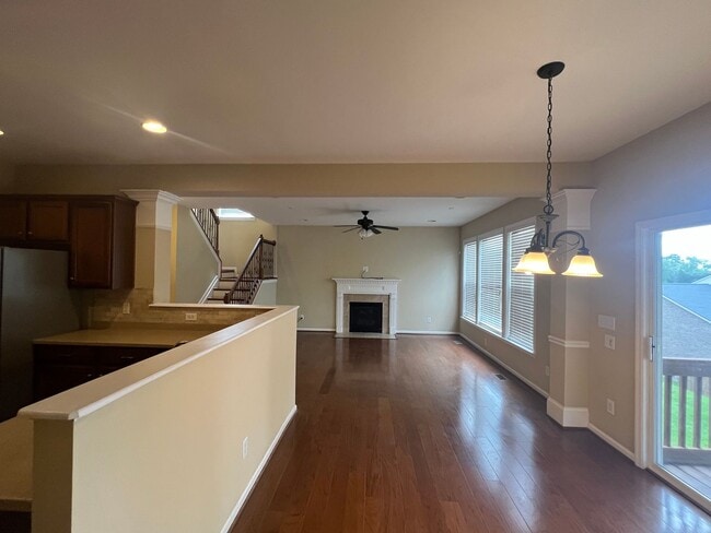 Building Photo - Home for Rent in the Desired Brookview Forest Subdivision