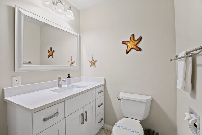 Building Photo - 874 Magnolia Ct