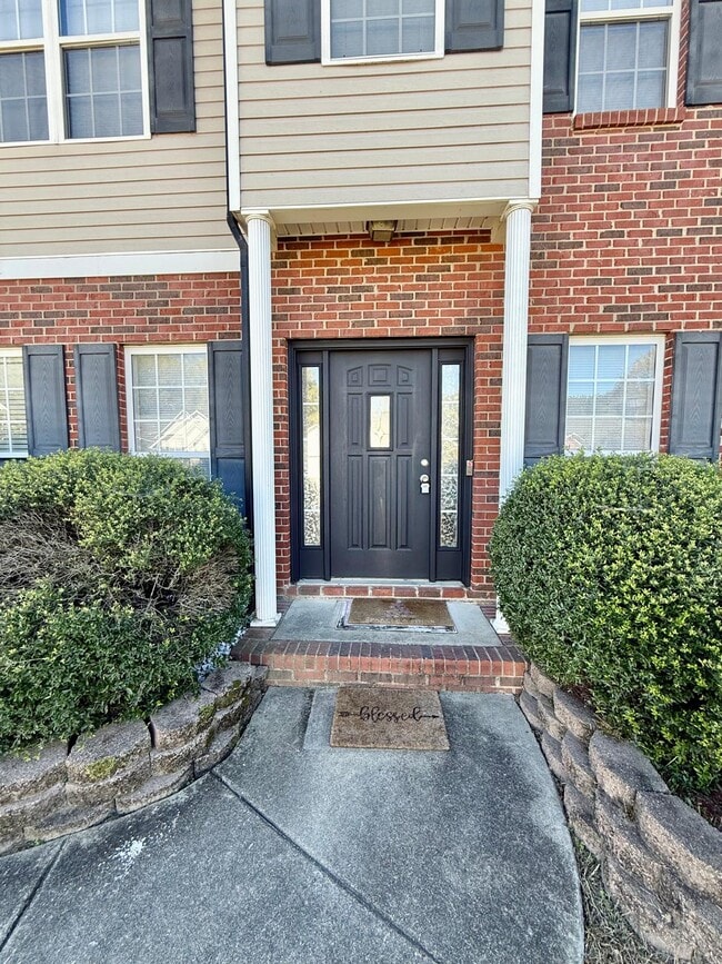 Building Photo - 3007 Hemby Commons Pkwy