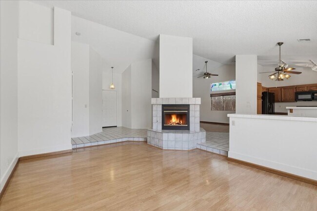 Building Photo - 1 story pool home in the North West- 3 bedroom, 2 baths