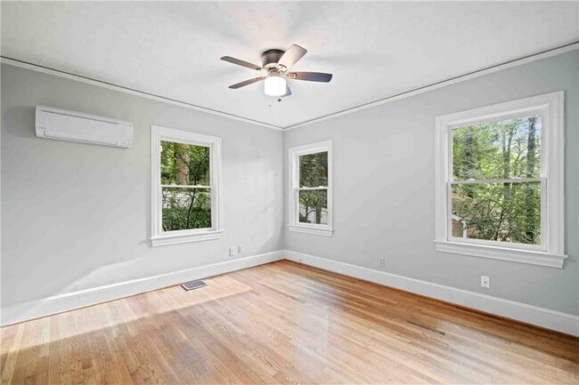 Building Photo - 1850 Ardmore Rd NW